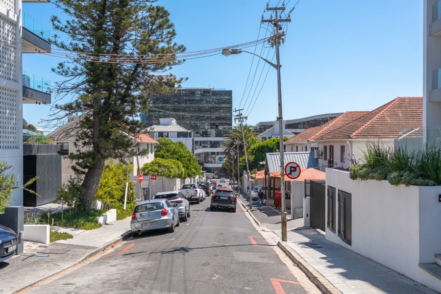 To Let 2 Bedroom Property for Rent in Sea Point Western Cape
